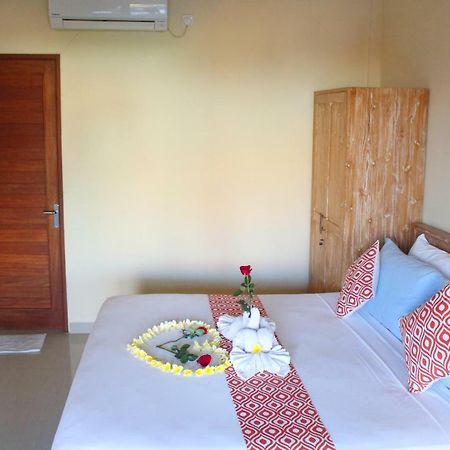 Cr Tris Rooms Seminyak Екстериор снимка