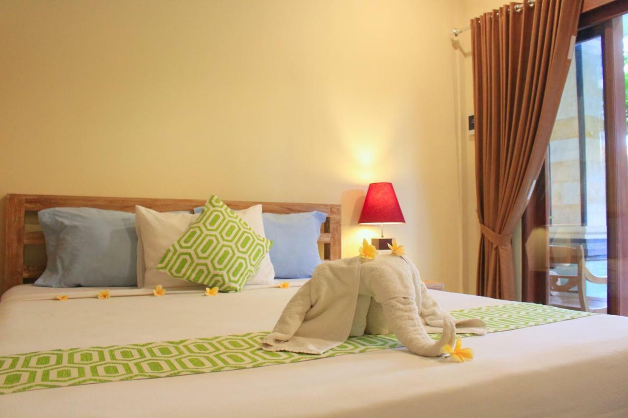 Cr Tris Rooms Seminyak Екстериор снимка