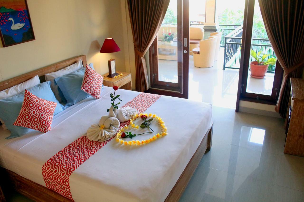 Cr Tris Rooms Seminyak Екстериор снимка